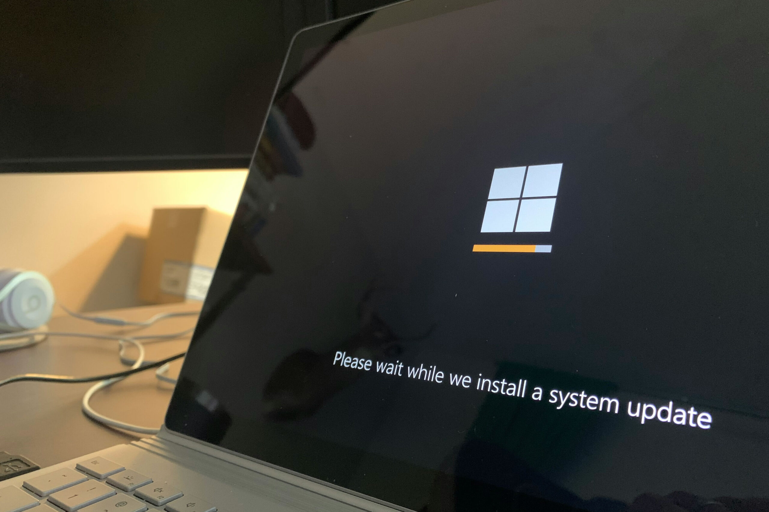 Mehr über den Artikel erfahren Warum Windows-Updates wichtig sind und wie man sie stressfrei einspielt